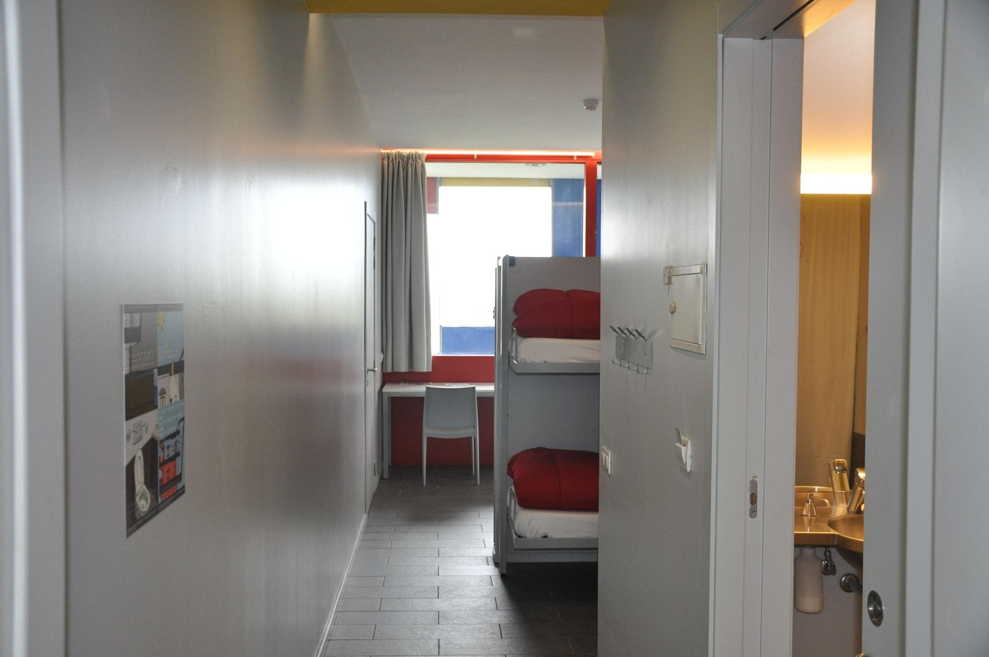 Centre Esplai Albergue El Prat de Llobregat Exterior foto