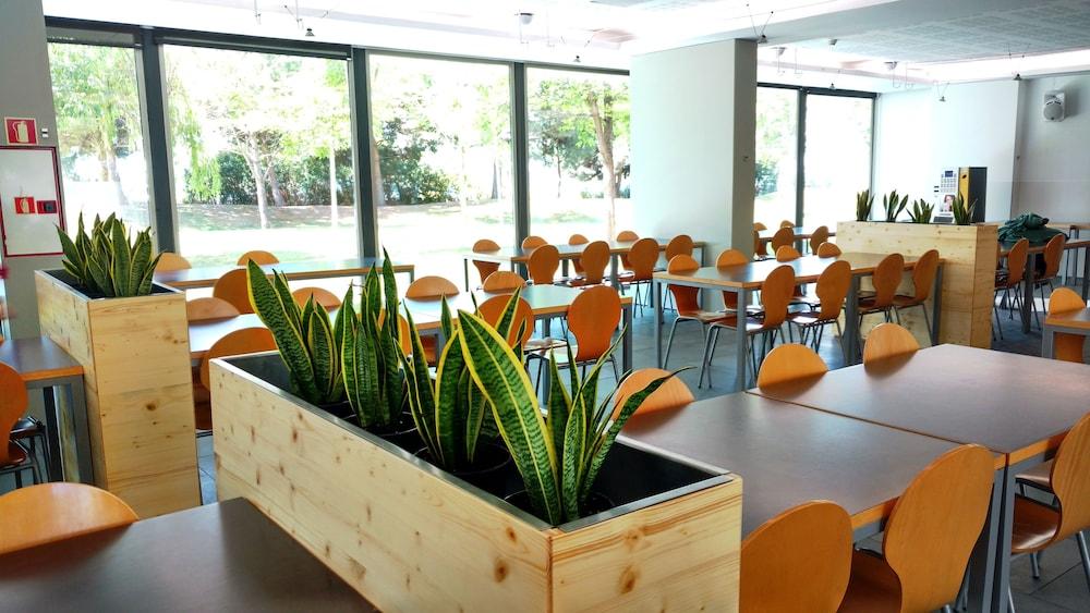 Centre Esplai Albergue El Prat de Llobregat Exterior foto